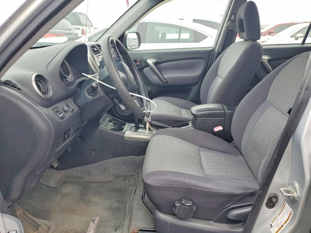 2005 Toyota Rav4 Base