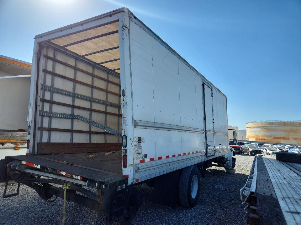 2016 Freightliner Business Class M2 box Truck