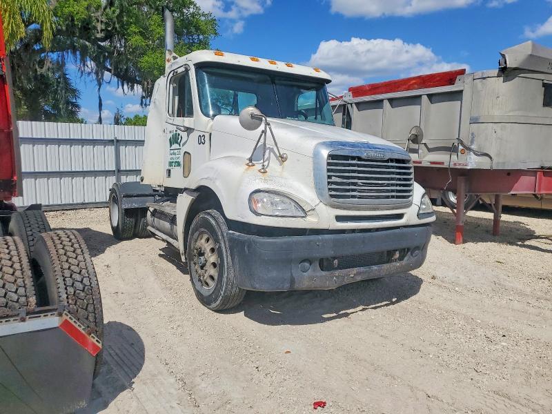 2007 Freightliner Conventional Columbia