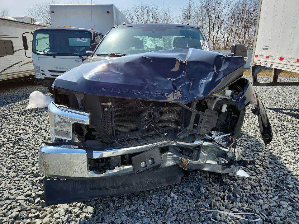 2020 Ford F350 XL DRW 4WD V8 EXT Cab 7.3L