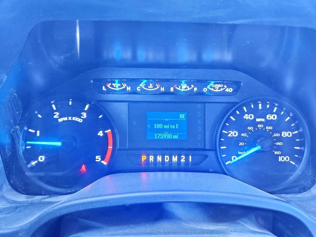 2019 Ford F450 Super Duty Flatbed Truck