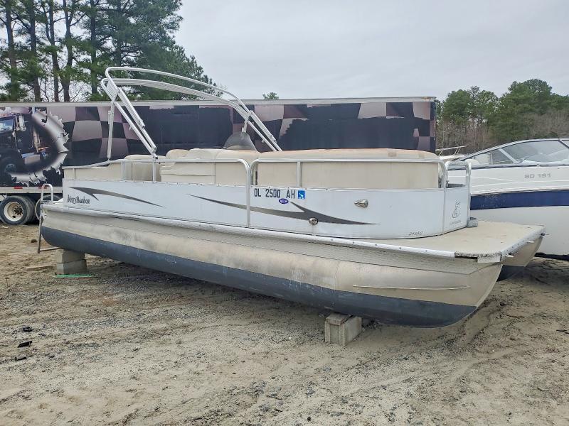 2014 Misty Harbor 2385sr Skye-pontoon Boat