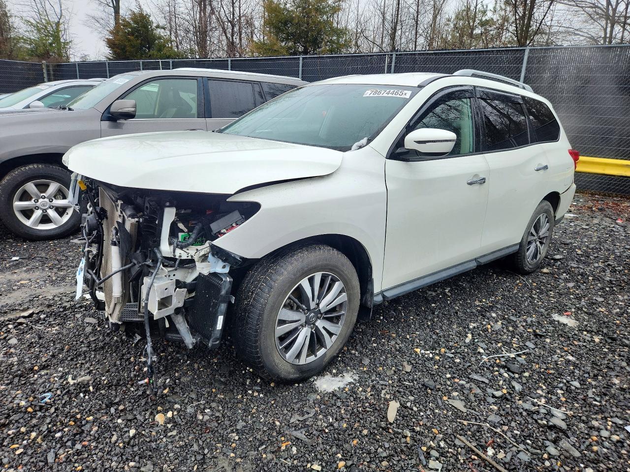 2020 Nissan Pathfinder s