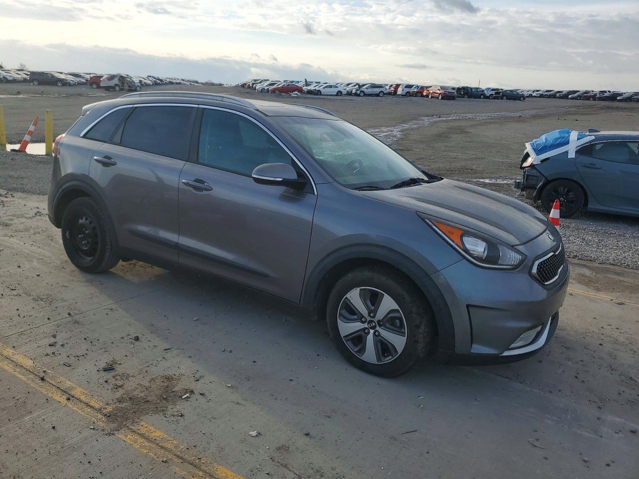 2017 KIA Niro ex