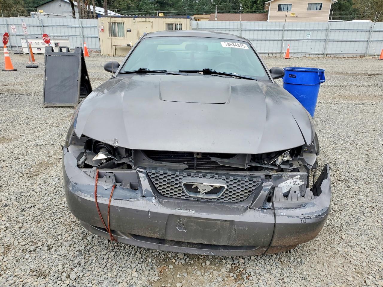 2004 Ford Mustang
