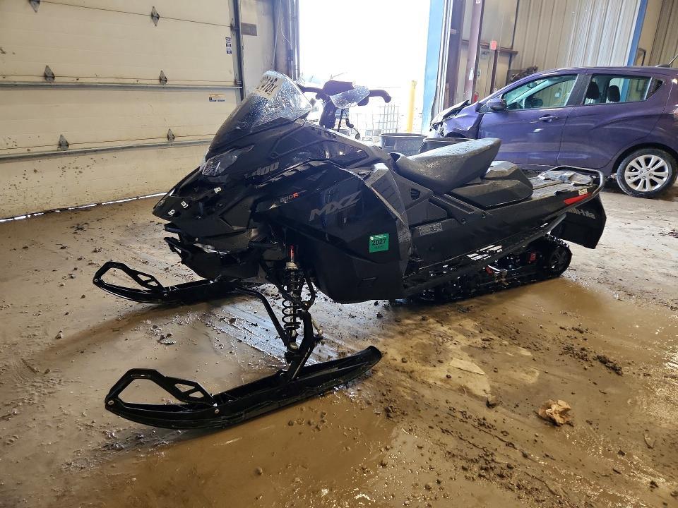 2025 Skidoo MXZ X 600R E-TEC