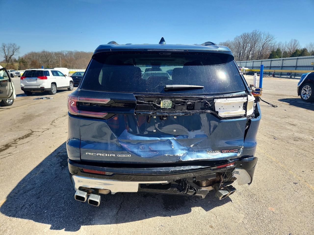 2024 GMC Acadia Denali