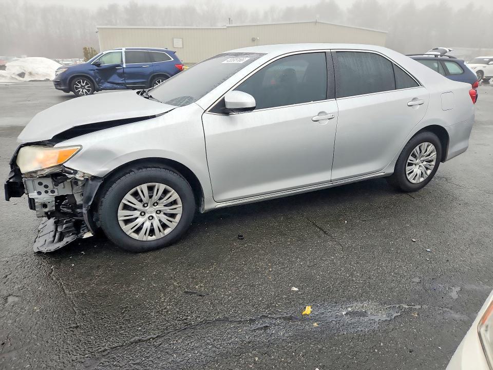 2013 Toyota Camry le