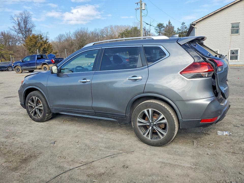 2019 Nissan Rogue sv
