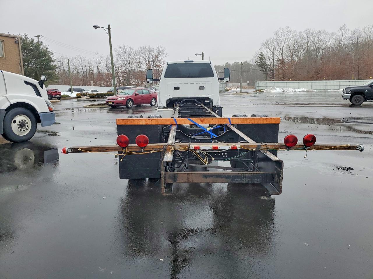 2018 Ford F650 Super Duty Truck Cab AND Chassis