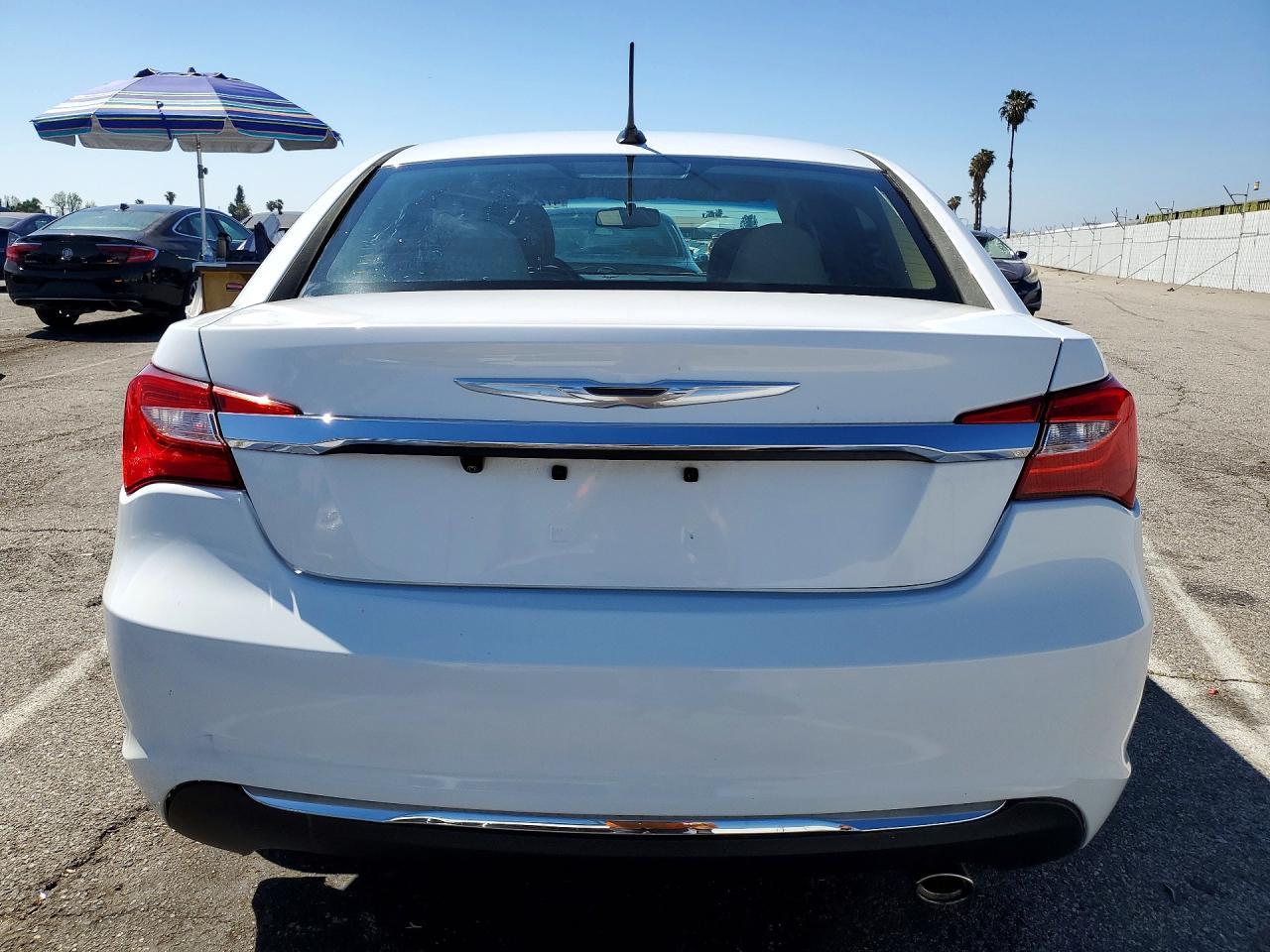 2013 Chrysler 200 Touring