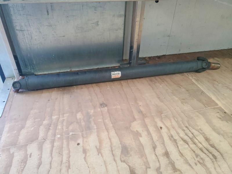 2023 Chevrolet Express G3500 BOX Truck