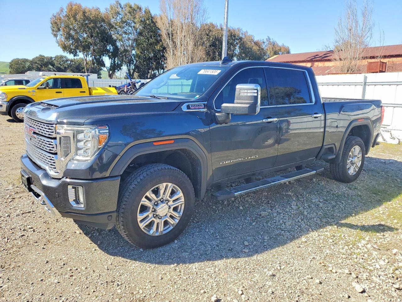 2022 GMC Sierra K3500 Denali