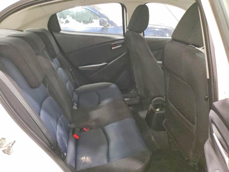 2020 Toyota Yaris le