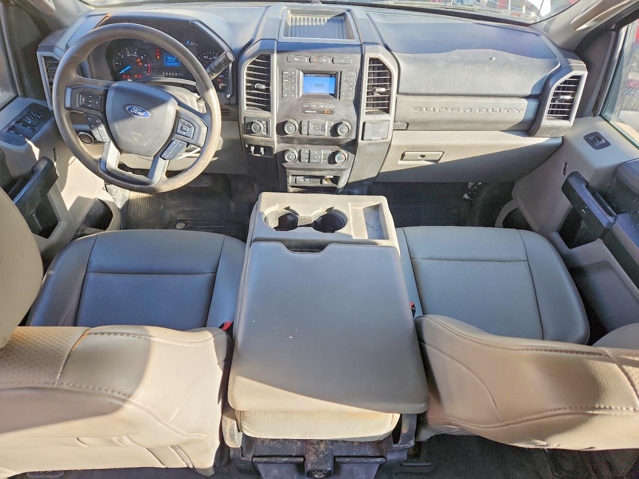 2020 Ford F250 Super Duty Flatbed Truck