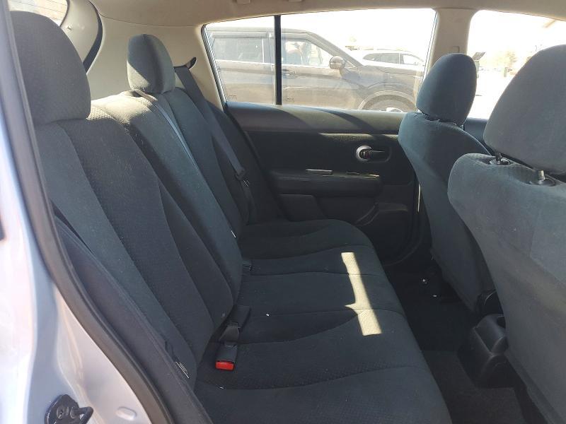 2011 Nissan Versa 1.8 s