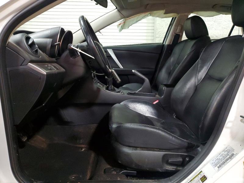 2013 Mazda 3 I