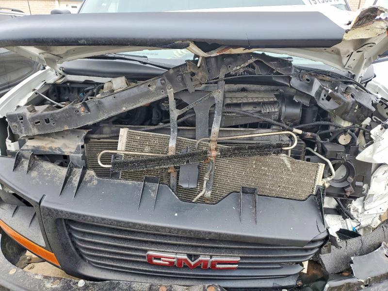 2016 GMC Savana G3500 Utility / Service van