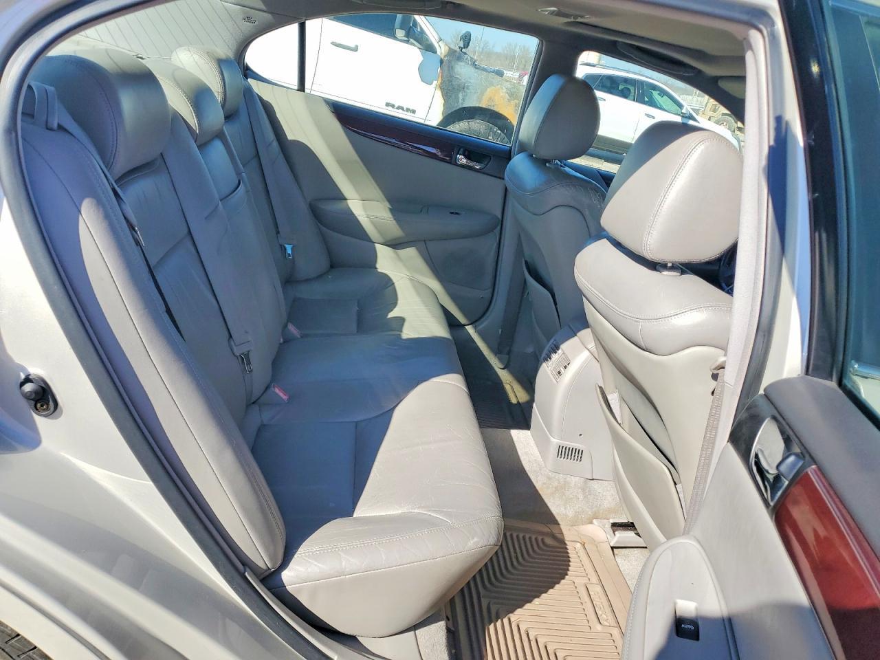 2002 Lexus Es 300 Base