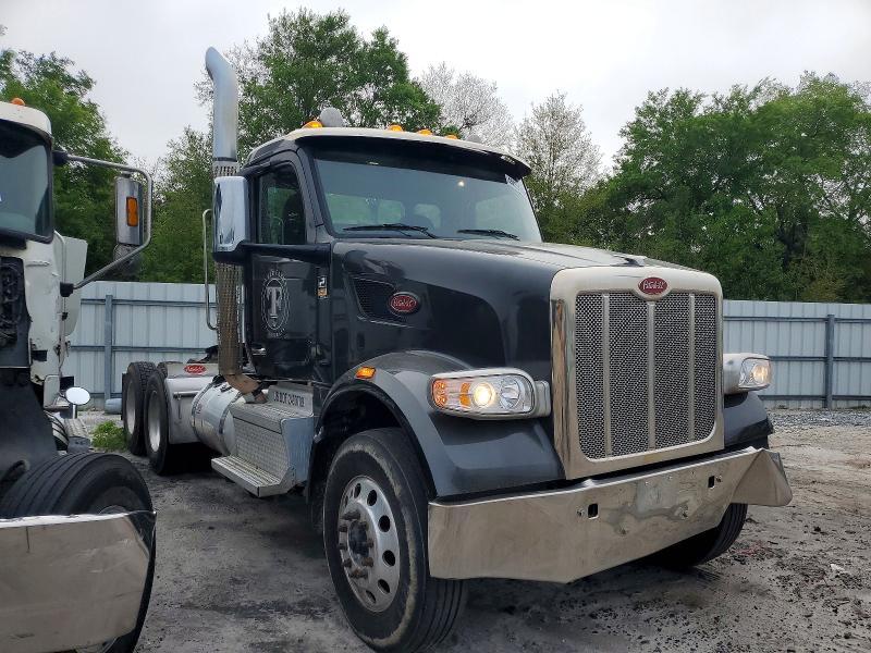 2023 Peterbilt 567 Semi Truck