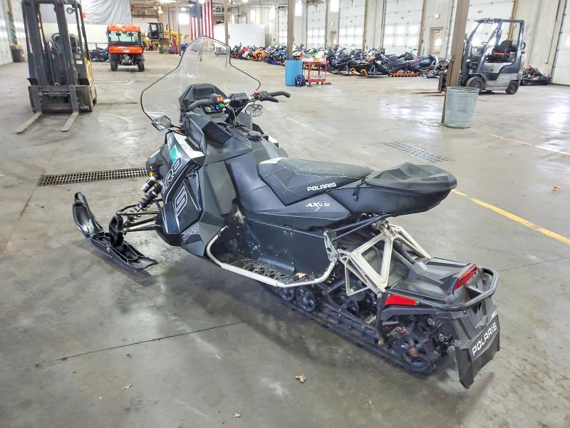 2016 POL A 800 Rush PRO-S