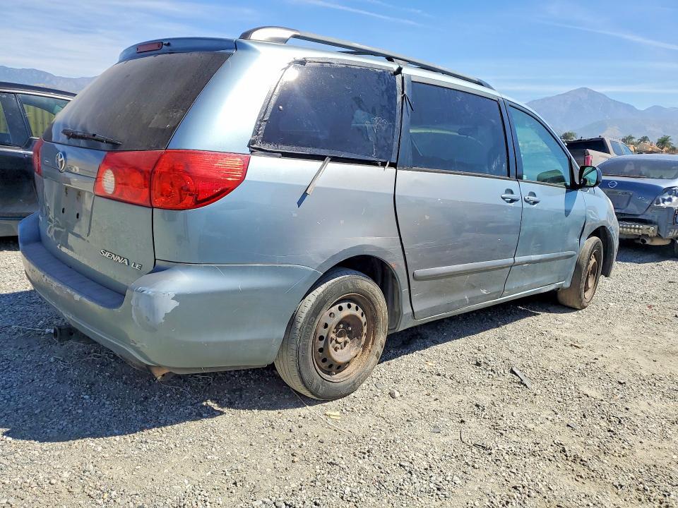 2006 Toyota Sienna le 7 Passenger