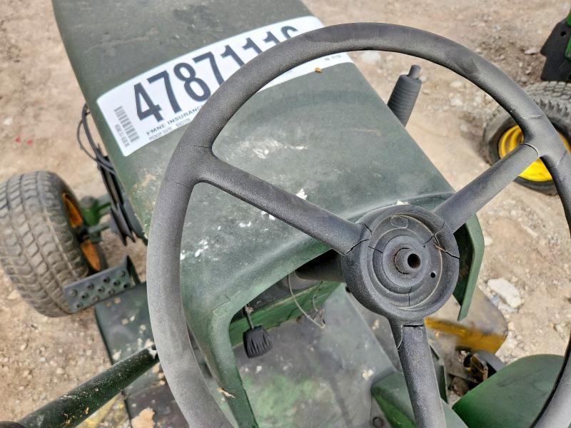 1968 John Deere 1970 John Deere 112 Lawn Mower