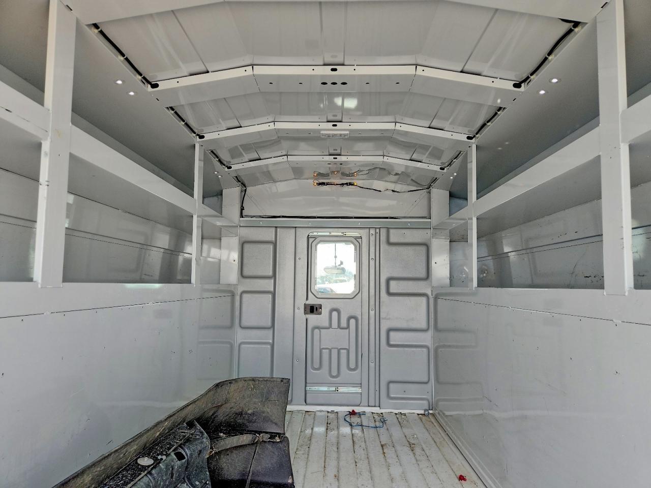 2025 Ford Econoline E350 Super Duty Cutaway Van