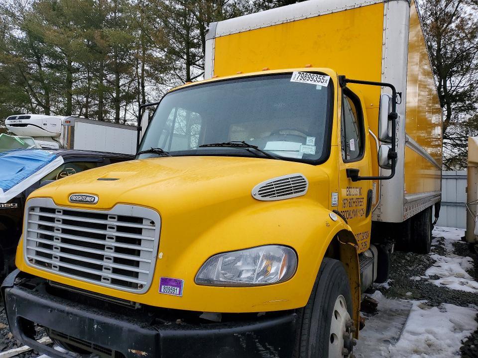 2017 Freightliner Business Class M2 BOX Truck
