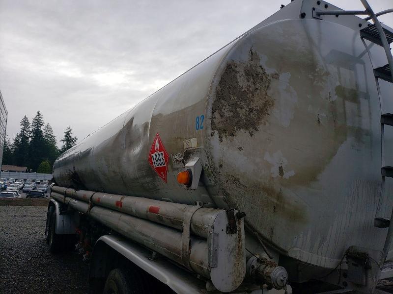 1988 Clou 1988 Fuel Tank Trailer
