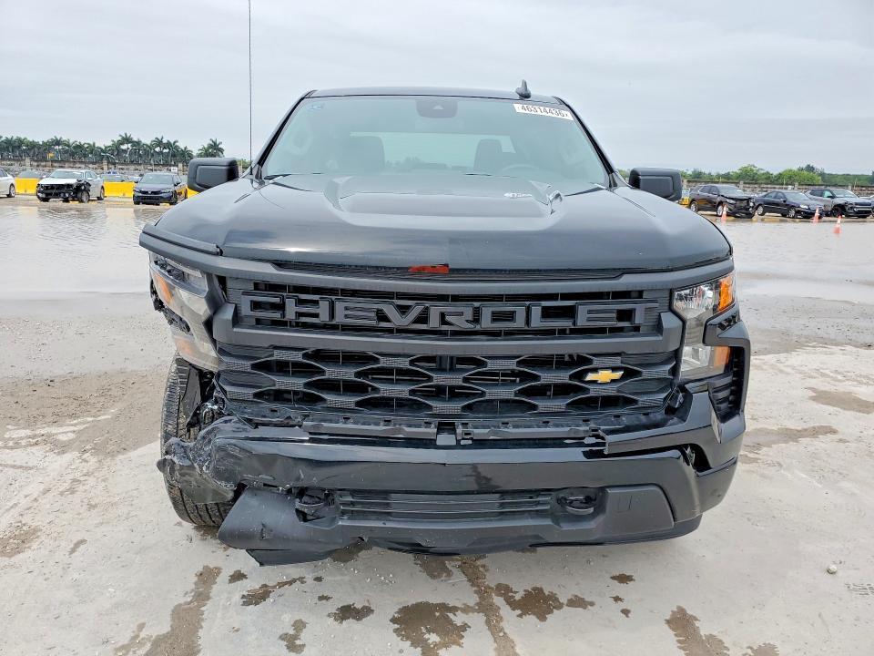 2025 Chevrolet Silverado C1500 Custom