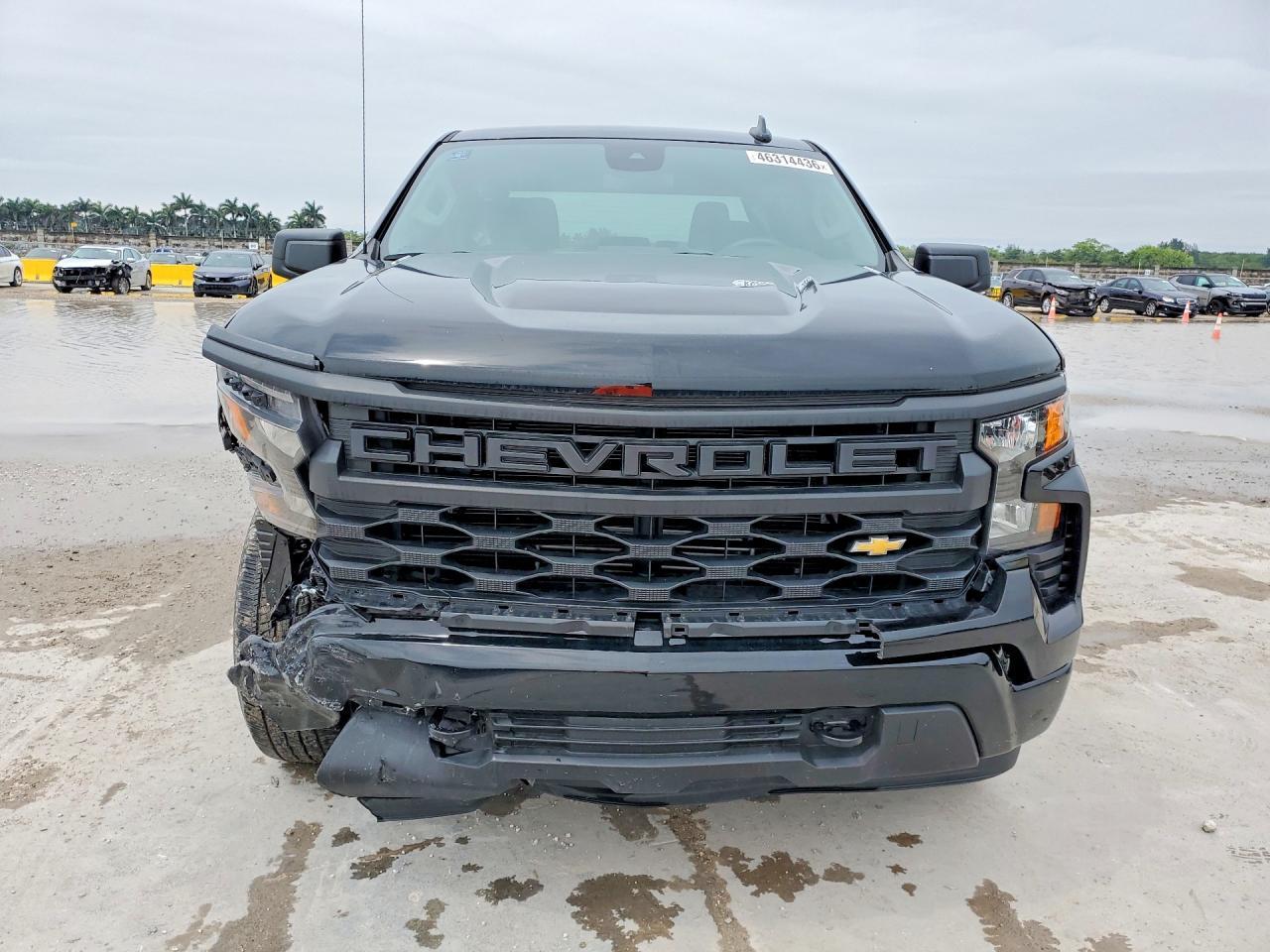 2025 Chevrolet Silverado C1500 Custom