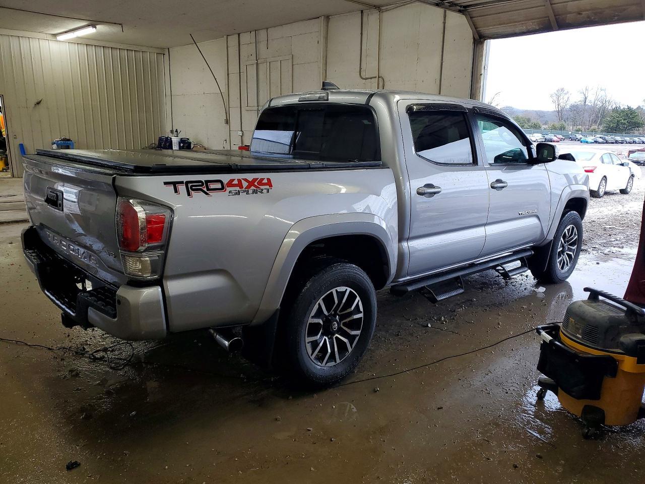 2020 Toyota Tacoma TRD Sport