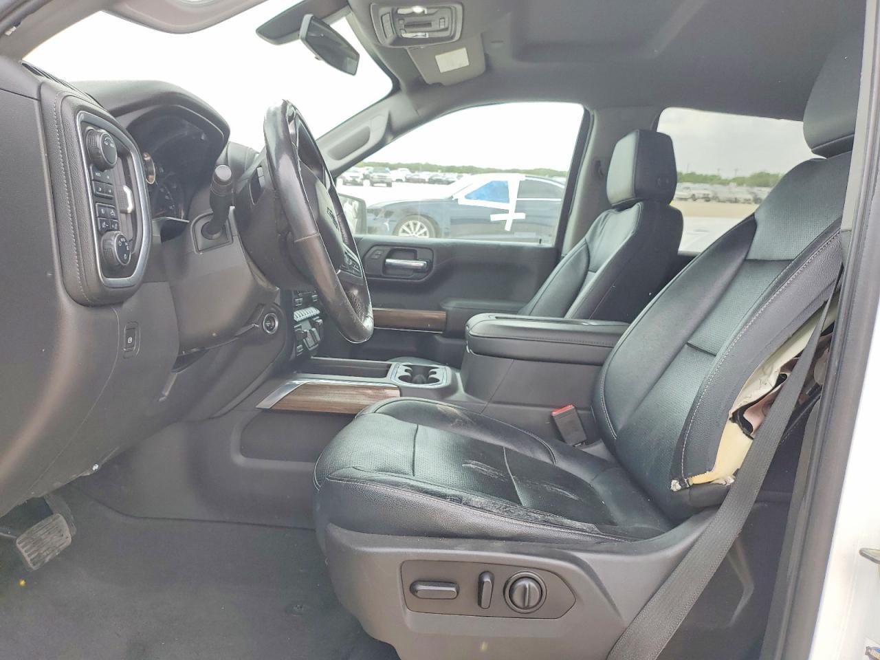 2020 Chev Silve