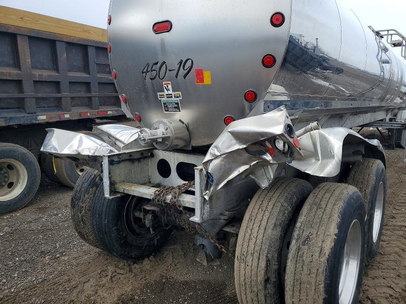 2008 Walker Tank Trailer