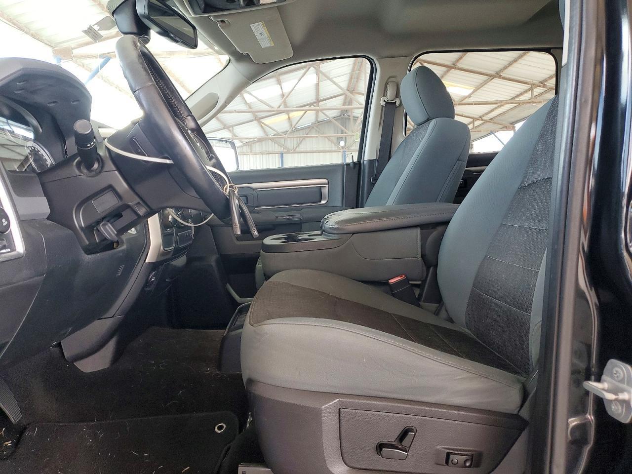 2016 Dodge RAM 1500 SLT