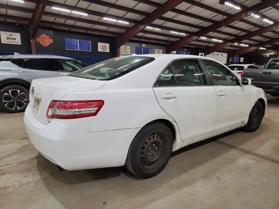 2011 Toyota Camry le