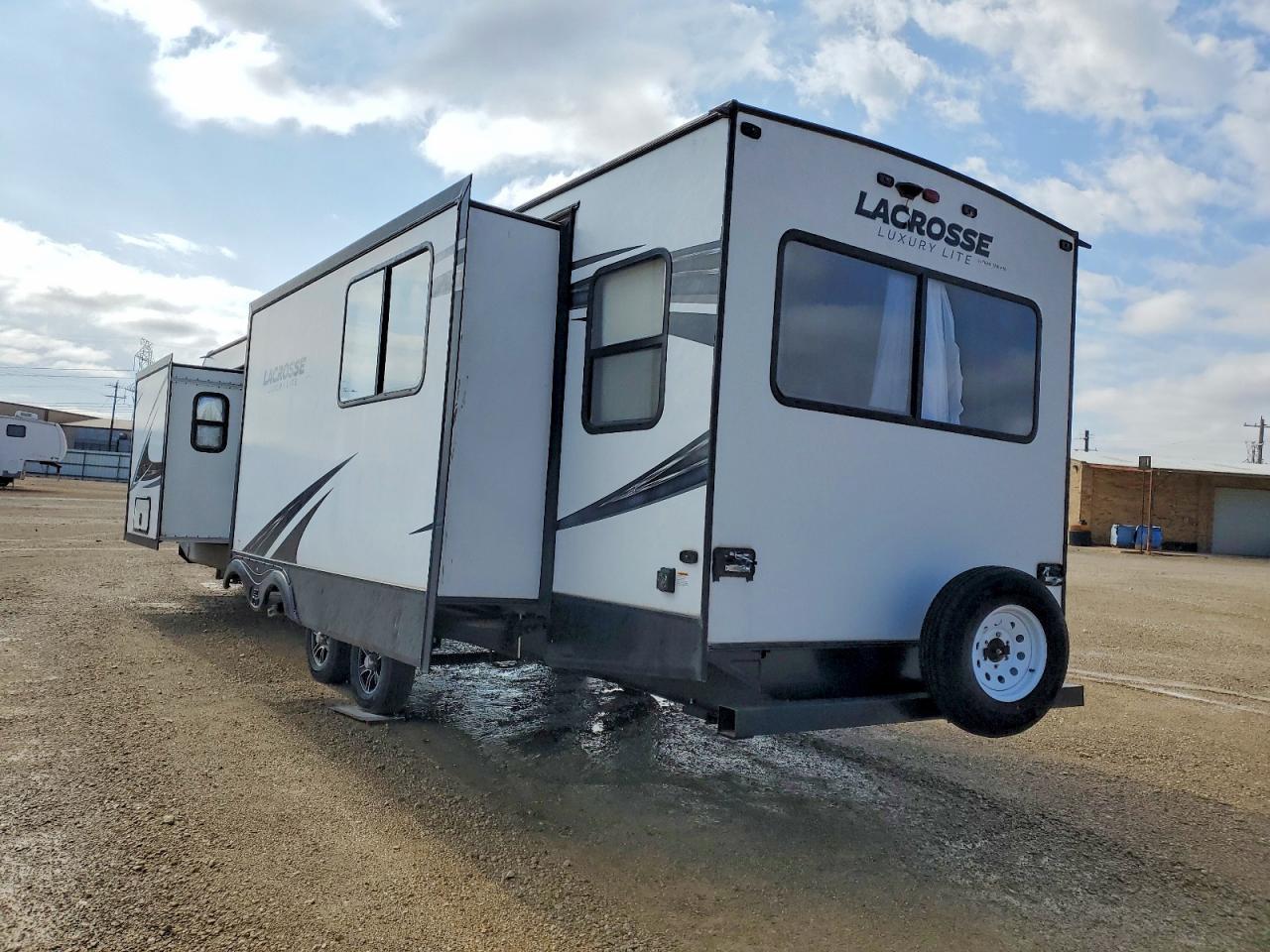 2020 Lacrosse 2020 Forest River Lacrosse LCT3399SE Camper
