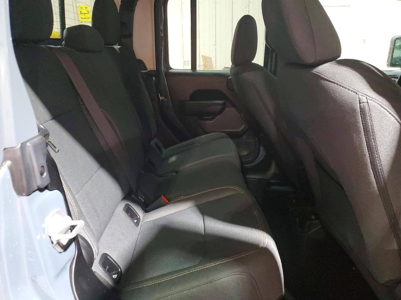 2024 Jeep Gladiator Sport