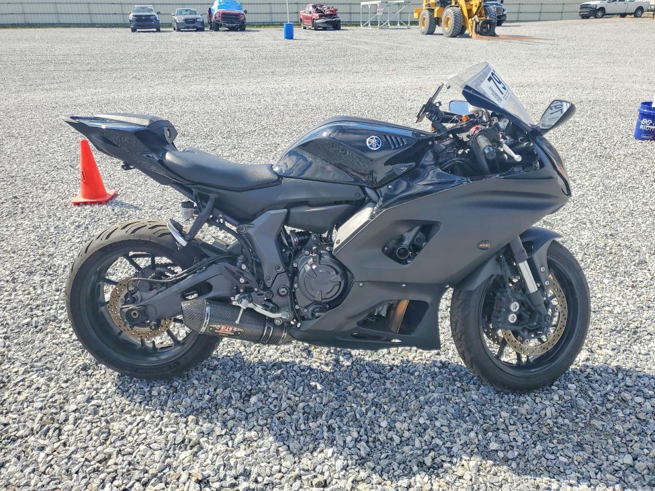 2024 Yama YZFR7