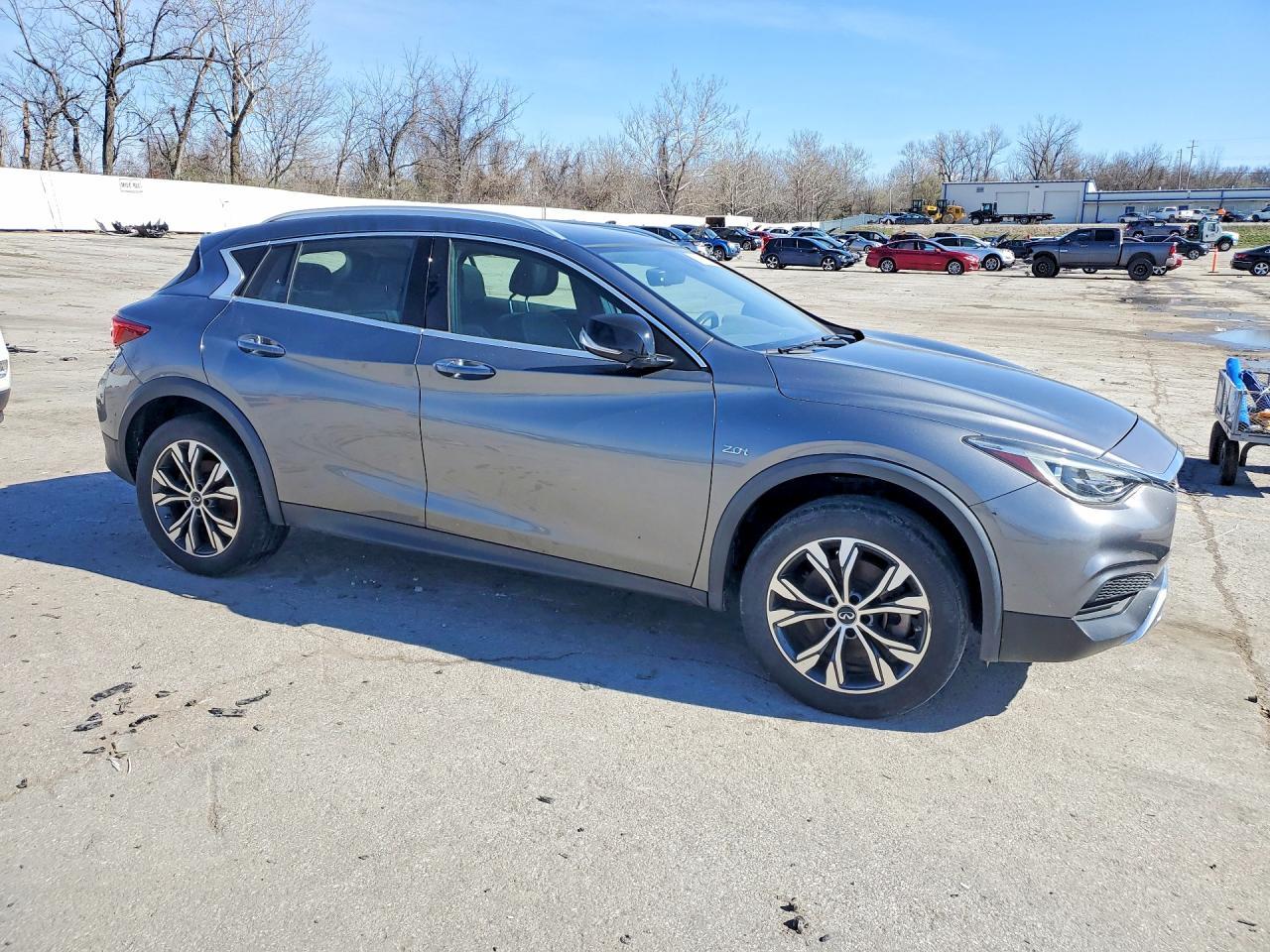2018 Infinity Qx30 Pure
