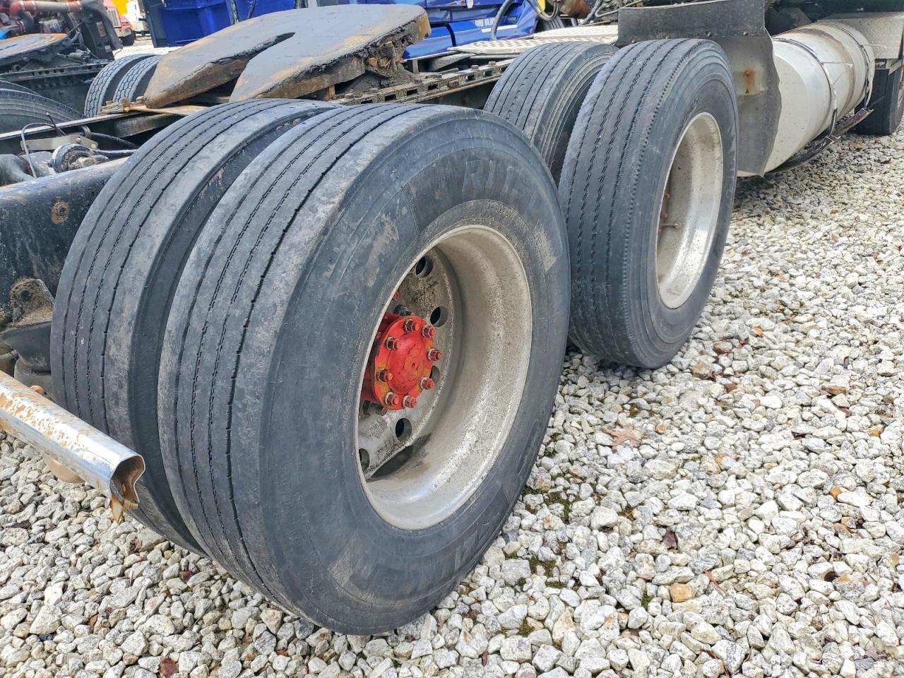 1988 Kenworth COE K100E-Truck Cab AND Chassis