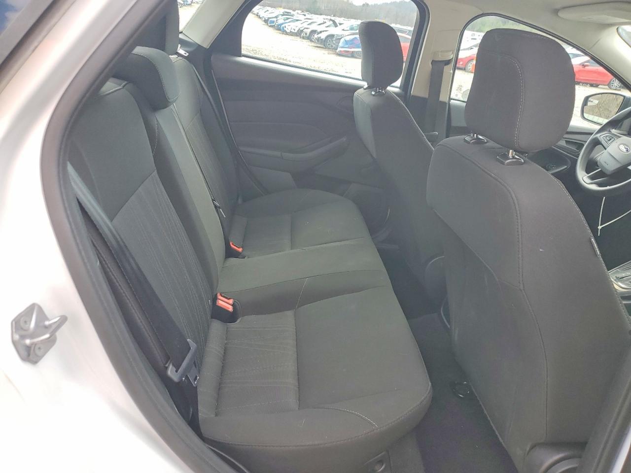 2018 Ford Focus s