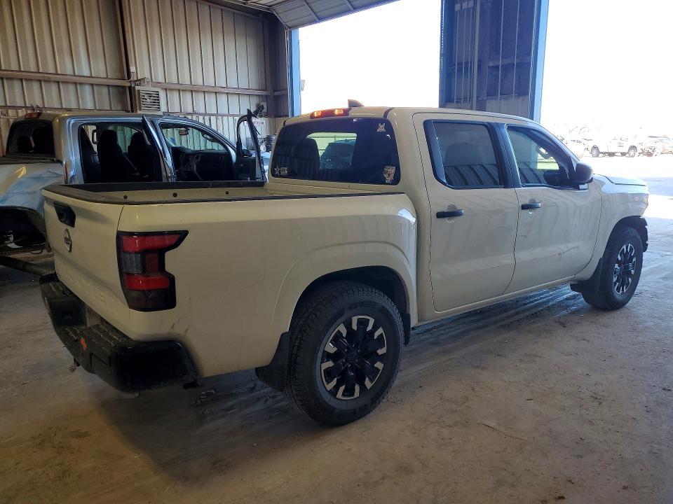 2022 Nissan Frontier S