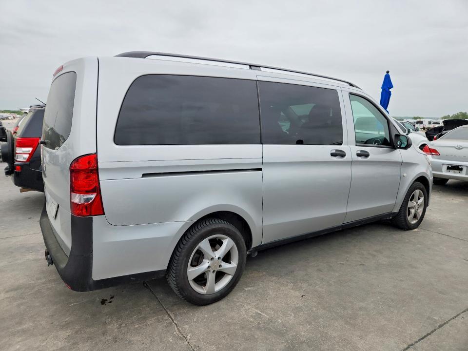 2016 Mercedes-Benz Metris