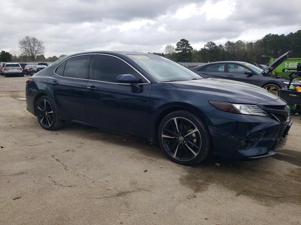 2020 Toyota Camry xse