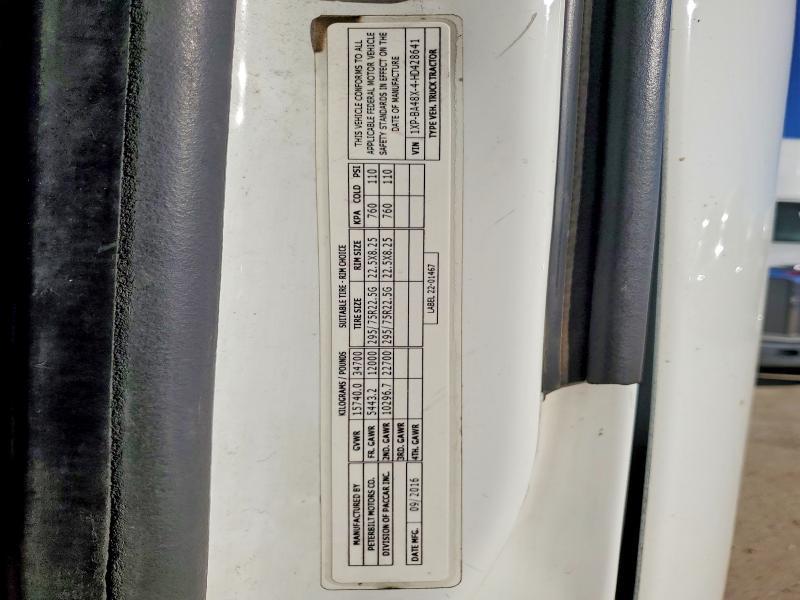 2017 Peterbilt 579 Semi Truck