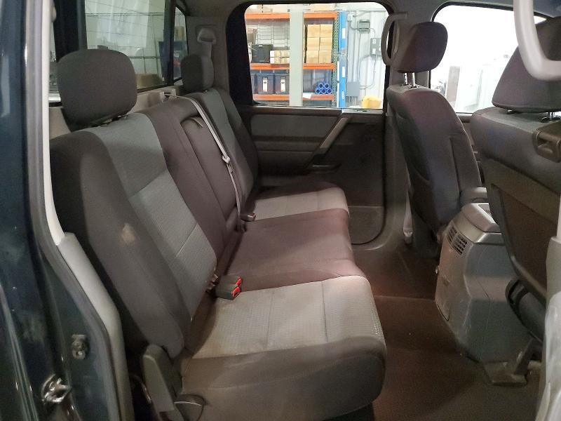 2005 Nissan Titan XE