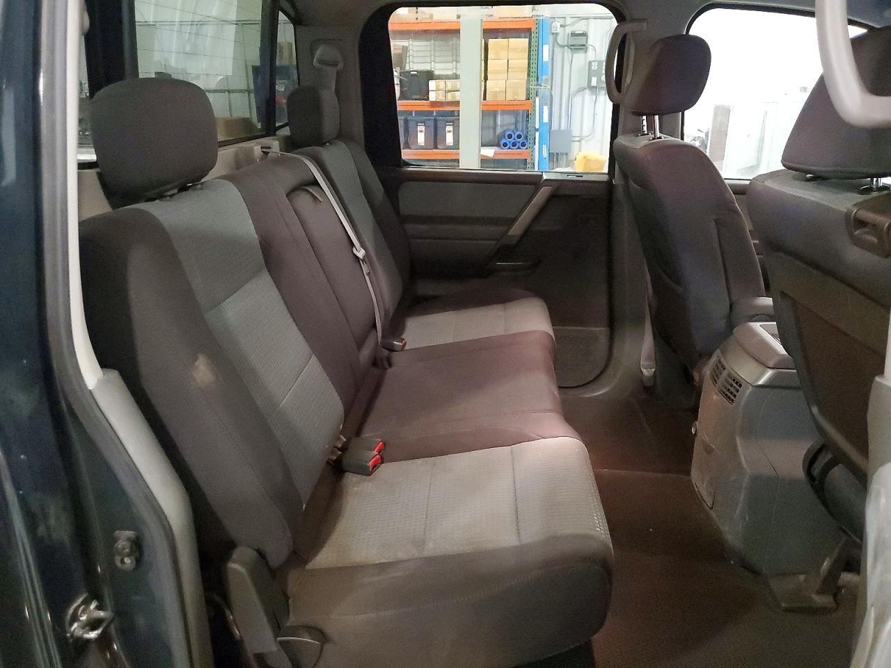 2005 Nissan Titan XE