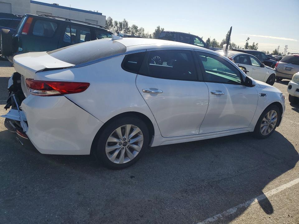2018 KIA Optima lx